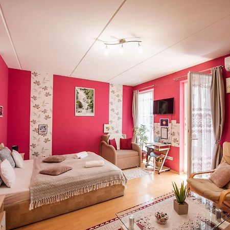 Inci Apartman Πετς Εξωτερικό φωτογραφία