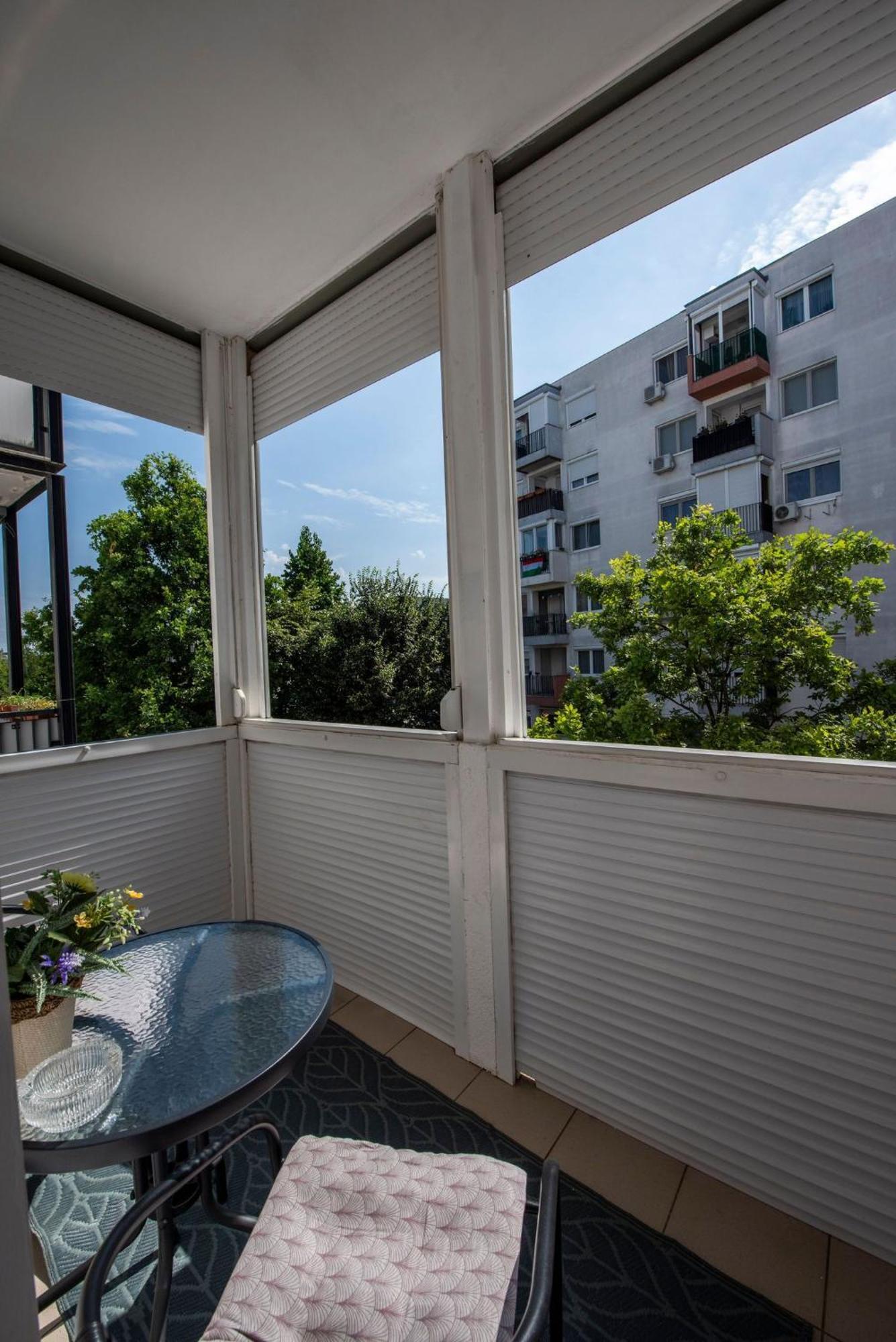 Inci Apartman Πετς Εξωτερικό φωτογραφία